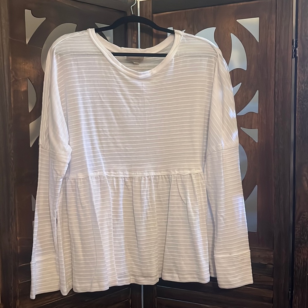 NWT XL Wonderly  white LS peplum 100% cotton machine washable shirt.